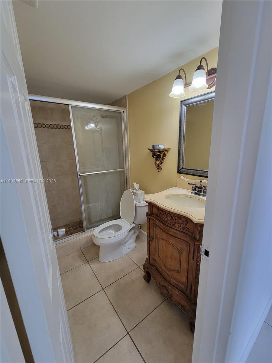 KEYSTONE TOWERS CONDO · #904 in North Miami - Photo 4