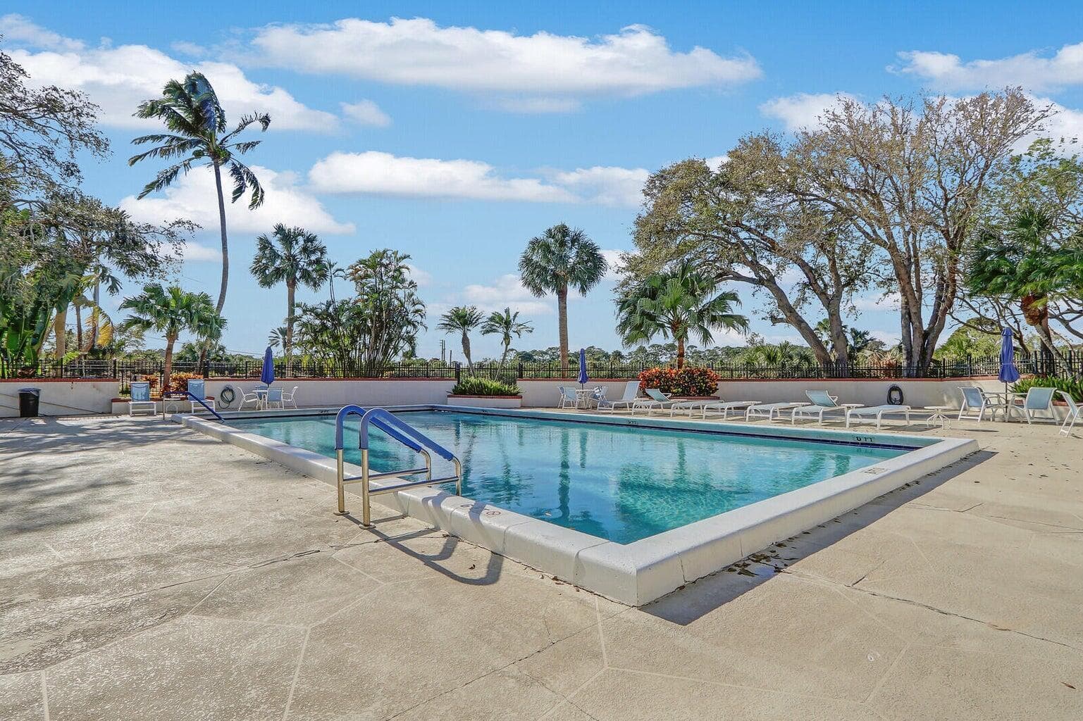 Sea Oats Pool