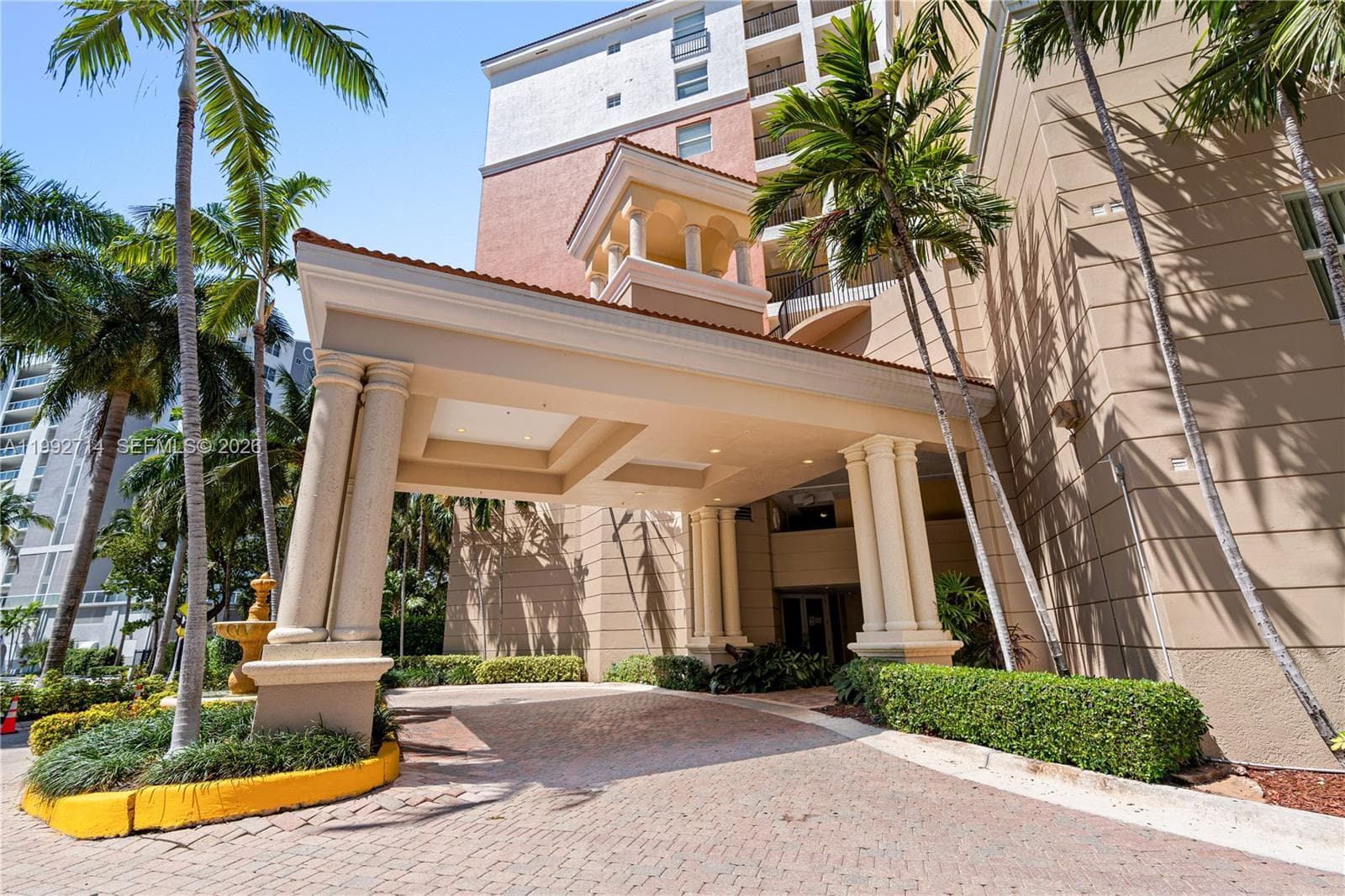 Porto Bellagio · #1301 in Sunny Isles Beach - Photo 36