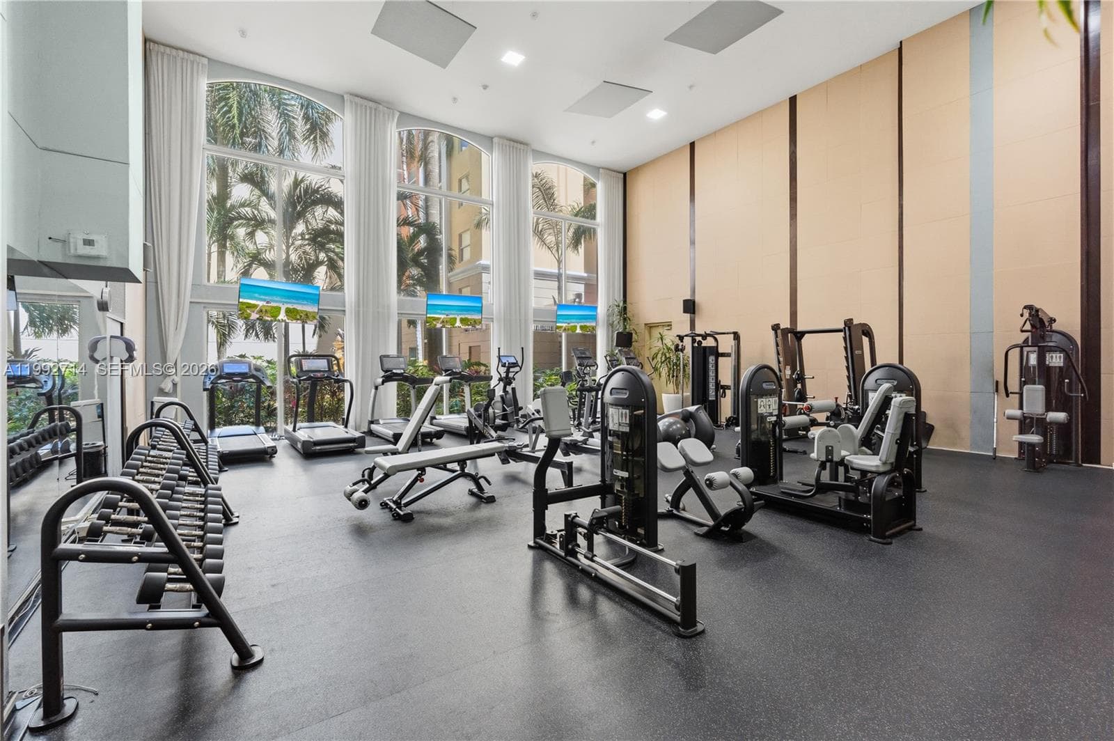 Porto Bellagio · #1301 in Sunny Isles Beach - Photo 32