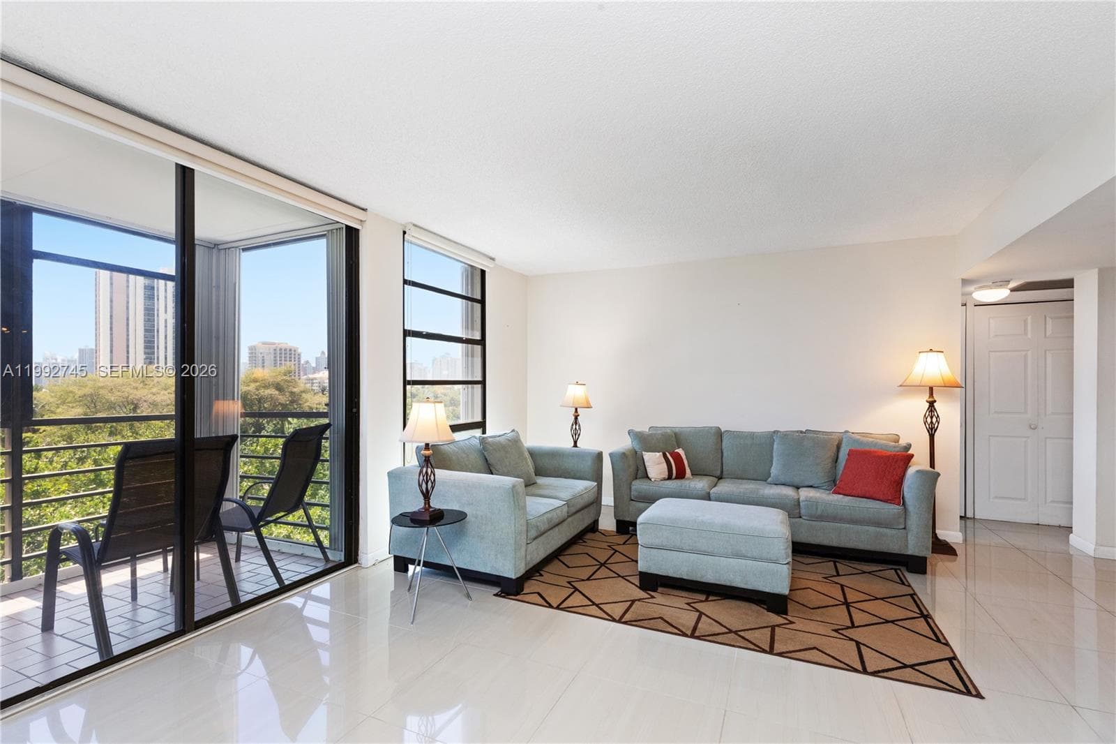 BISCAYA IV CONDO · #605 in Aventura - Photo 26