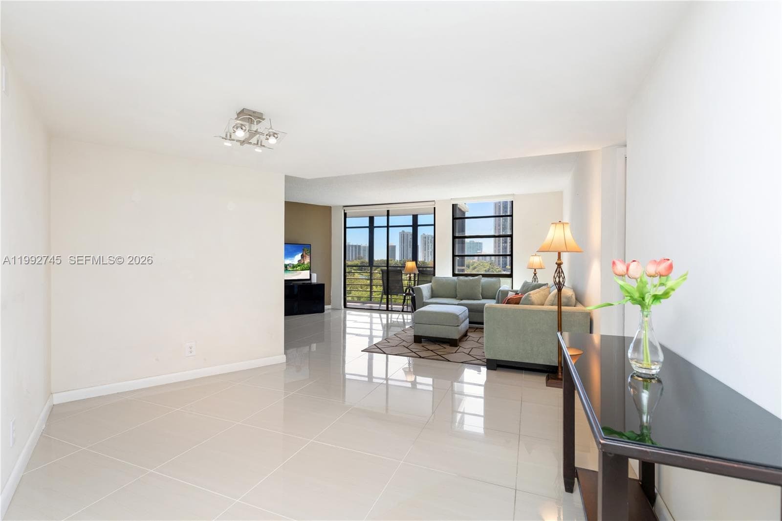 BISCAYA IV CONDO · #605 in Aventura - Photo 21