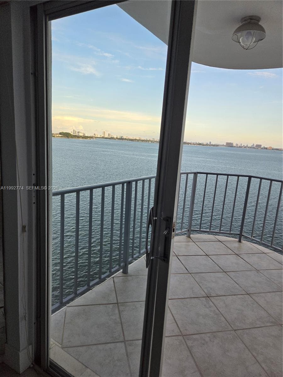 MAJORCA TOWERS CONDO · #1006 in North Miami - Photo 4