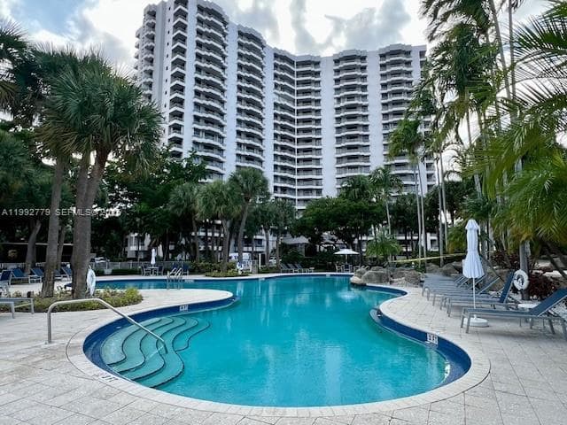 PARC CENTRAL AVENTURA SOU · #1916 in Aventura - Photo 31