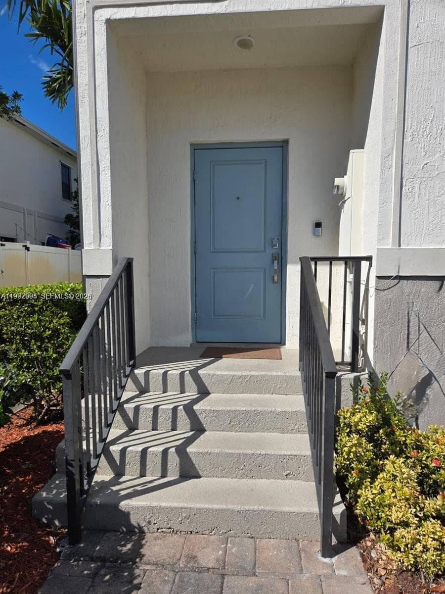1166 SW 7th Ave photo 6