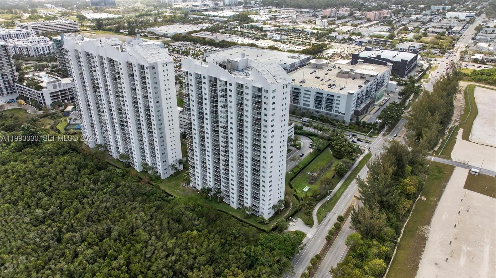 15051 Royal Oaks Ln · #2406 in North Miami - Photo 46