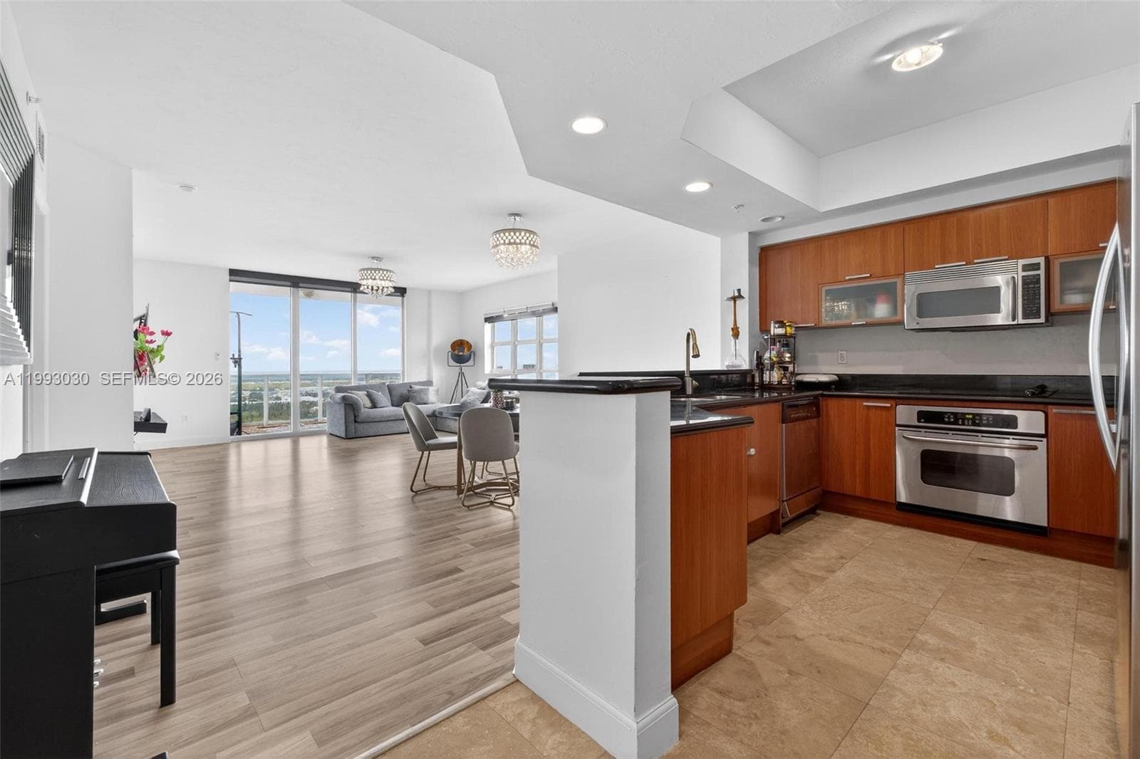 15051 Royal Oaks Ln · #2406 in North Miami - Photo 16