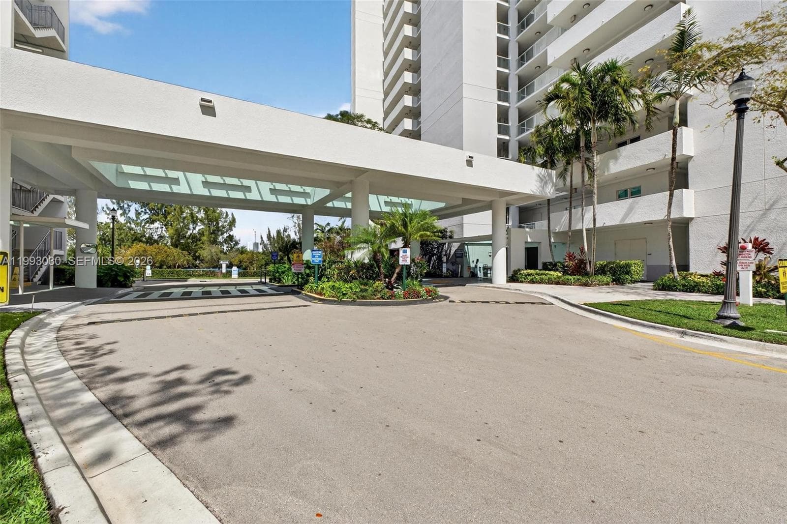 15051 Royal Oaks Ln · #2406 in North Miami - Photo 1