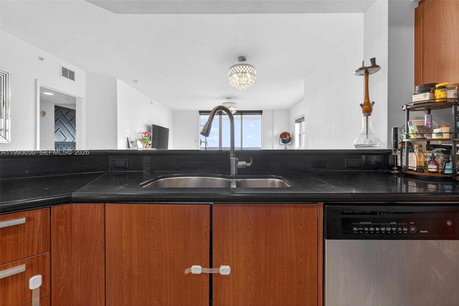 15051 Royal Oaks Ln · #2406 in North Miami - Photo 20