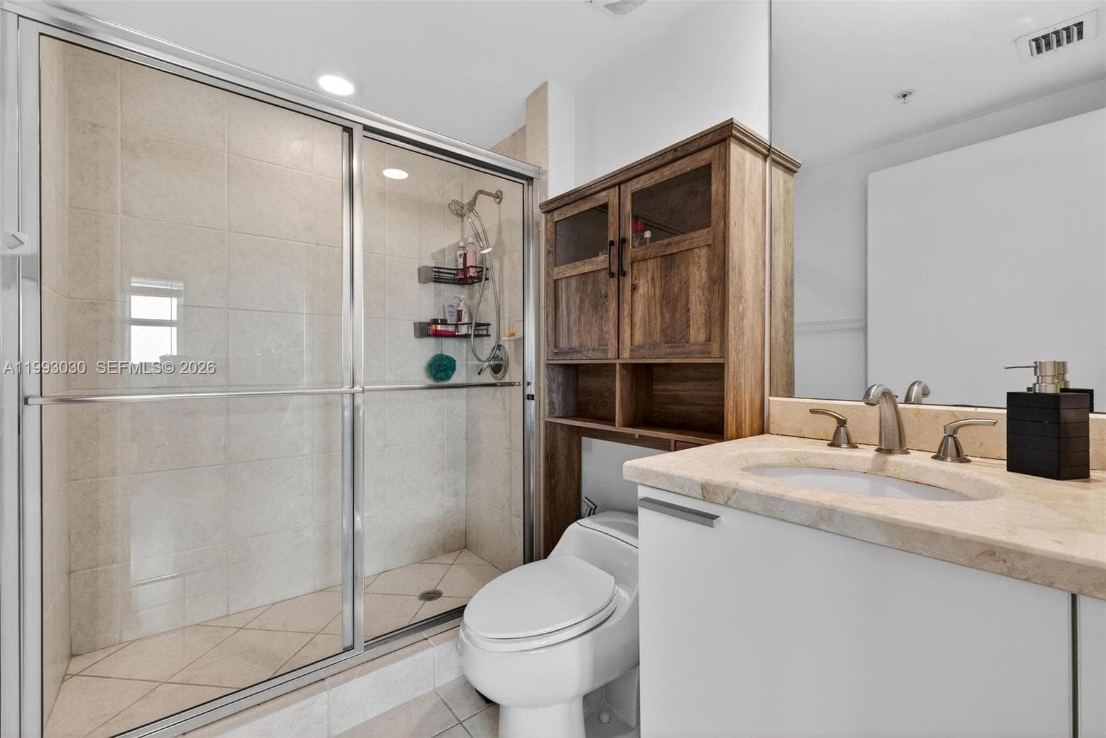 15051 Royal Oaks Ln · #2406 in North Miami - Photo 10