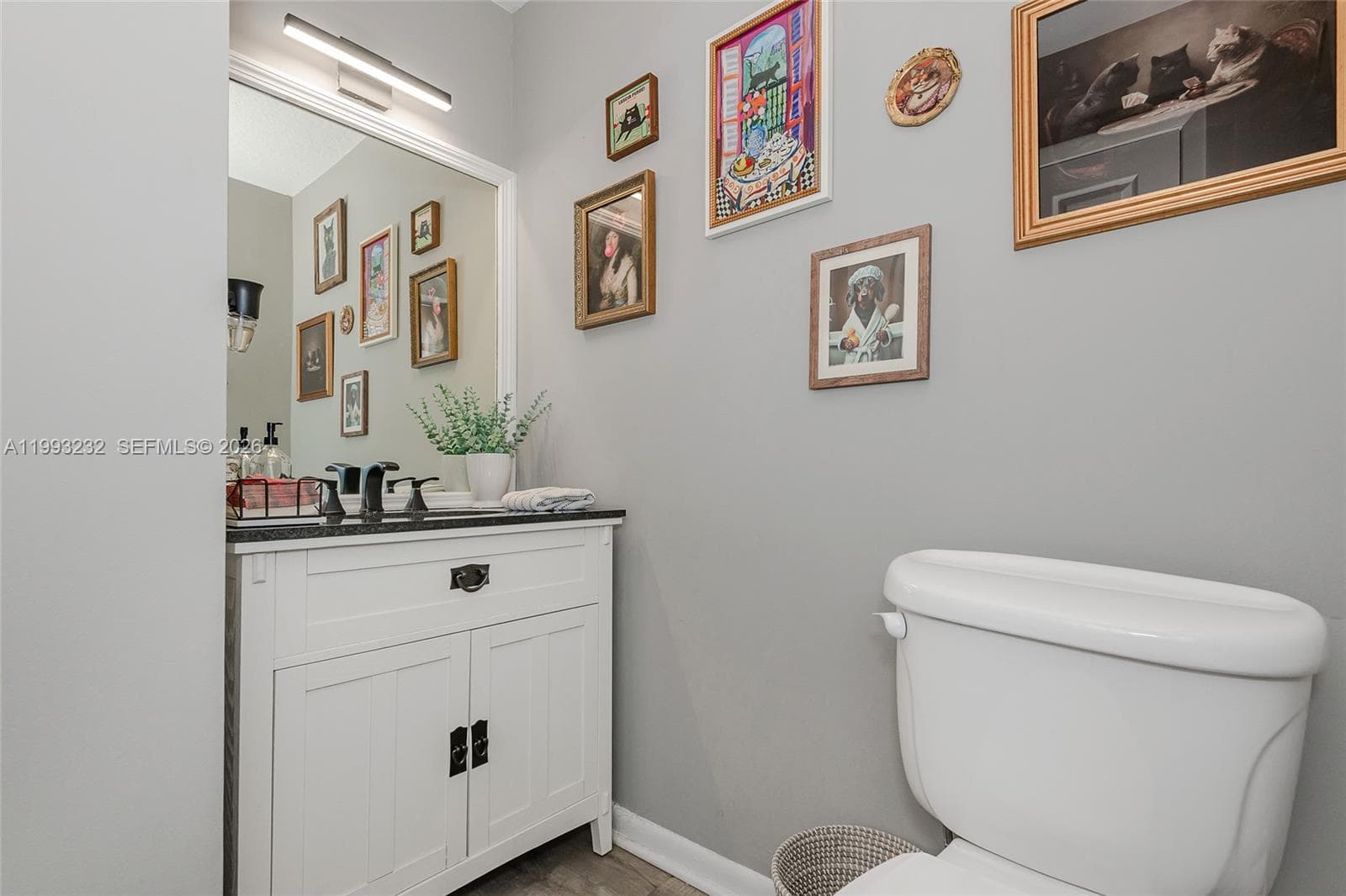 Powder room