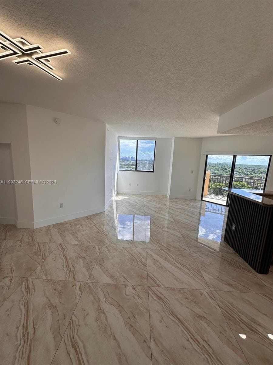 KEYSTONE PARK CONDO · #1116 in Miami - Photo 17