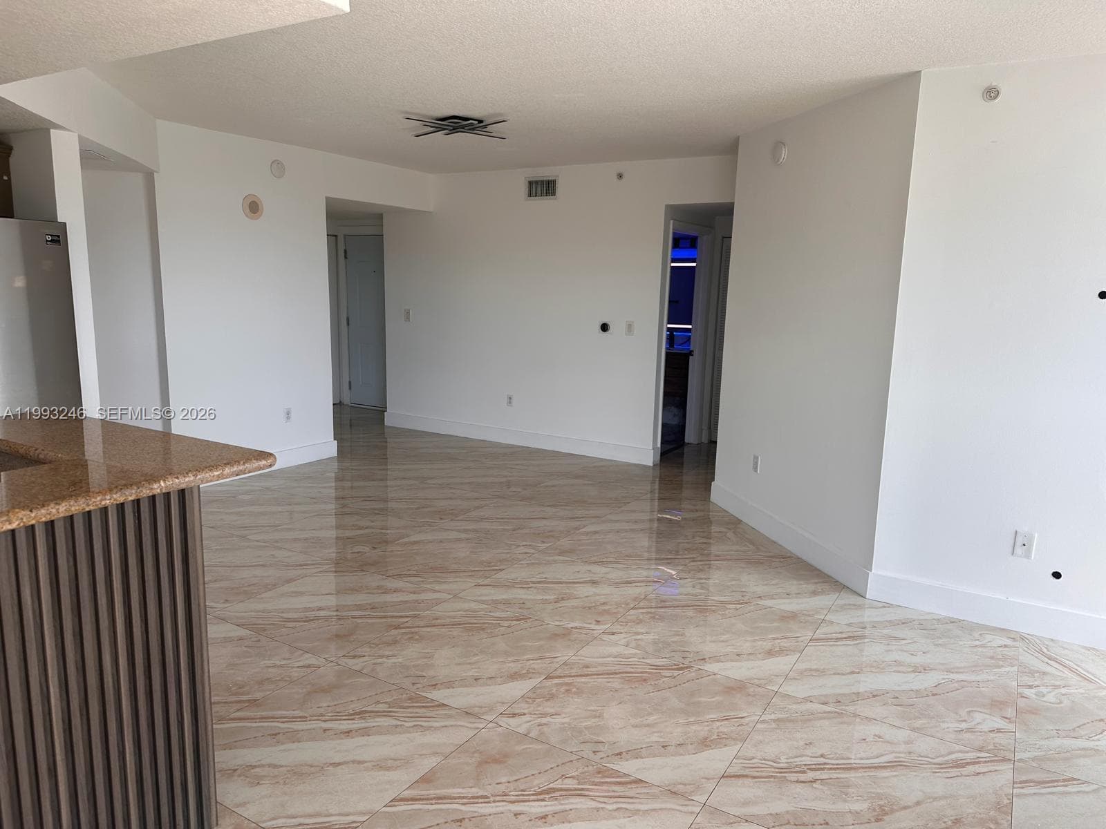 KEYSTONE PARK CONDO · #1116 in Miami - Photo 5