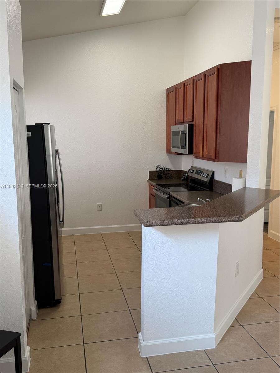 3951 NE 11th Dr photo 14