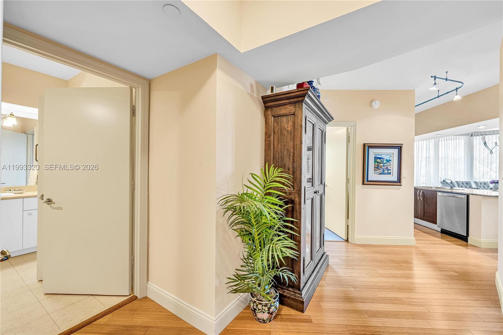 entrance to powder room