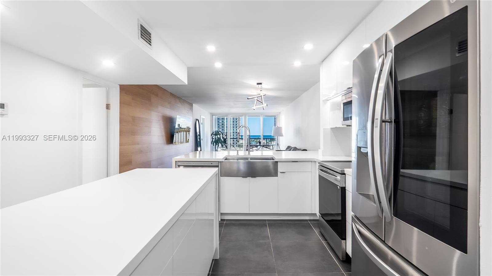 DORSEY ARMS CONDO · #803 in Hallandale Beach - Photo 6