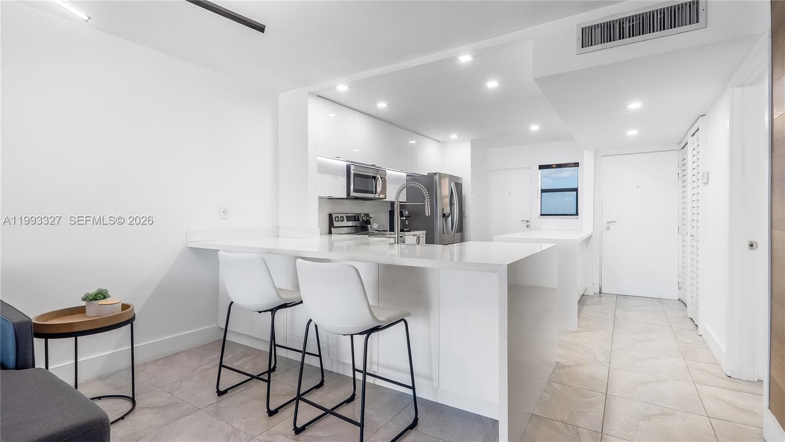 DORSEY ARMS CONDO · #803 in Hallandale Beach - Photo 9