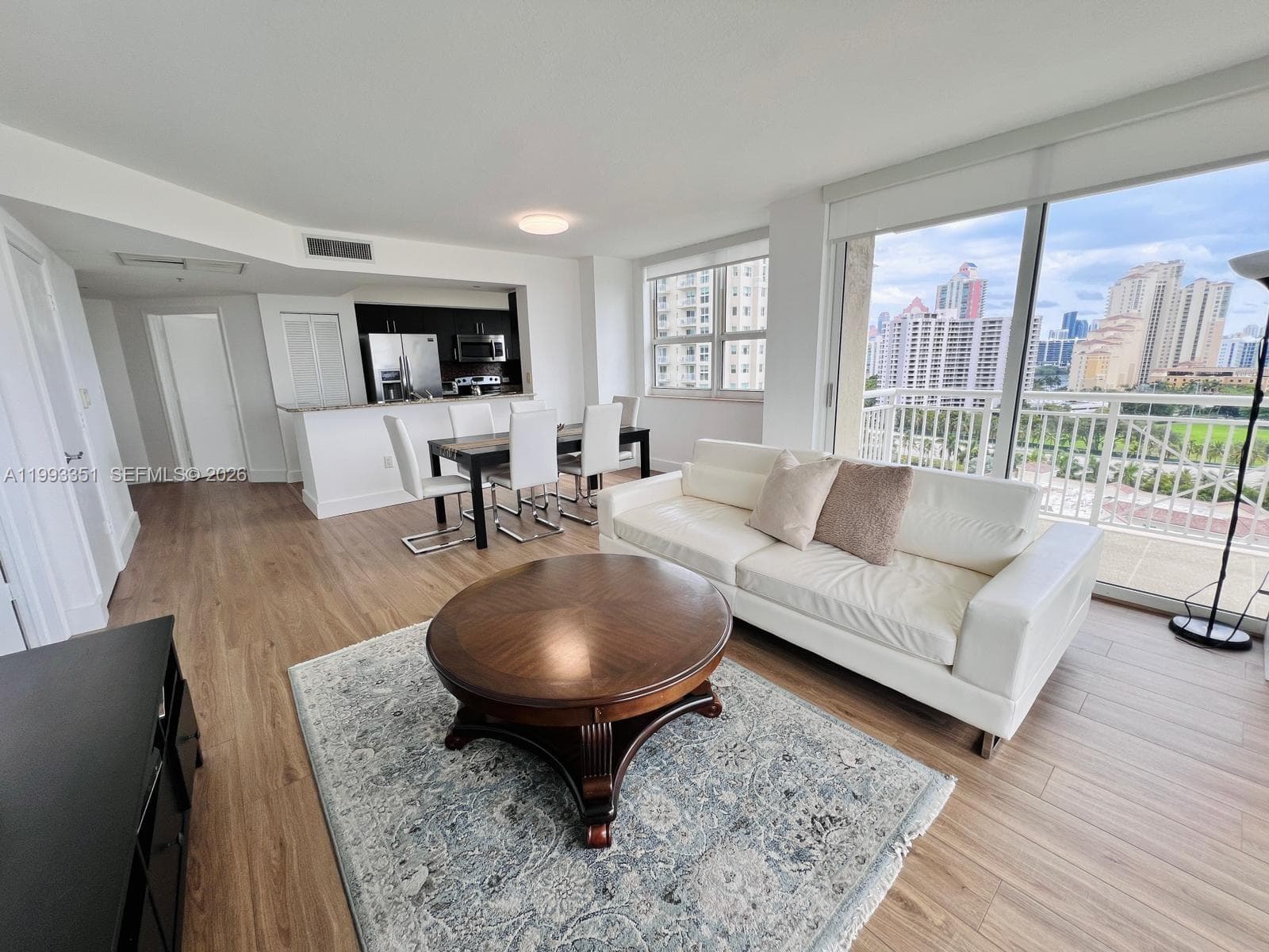 TURNBERRY ON THE GREEN CO · #1408 in Aventura - Photo 4