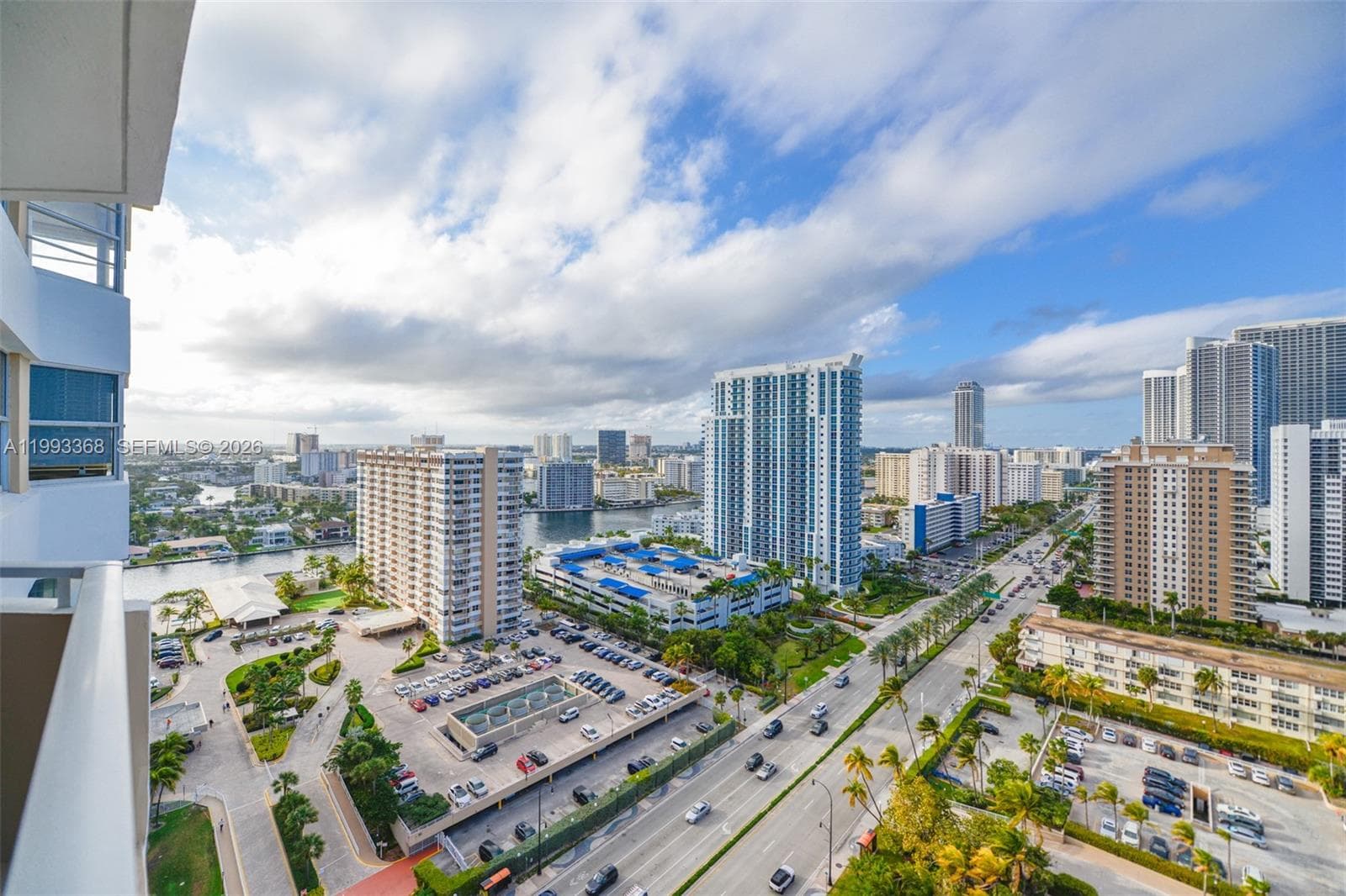 HEMISPHERES CONDO · #21M in Hallandale Beach - Photo 2