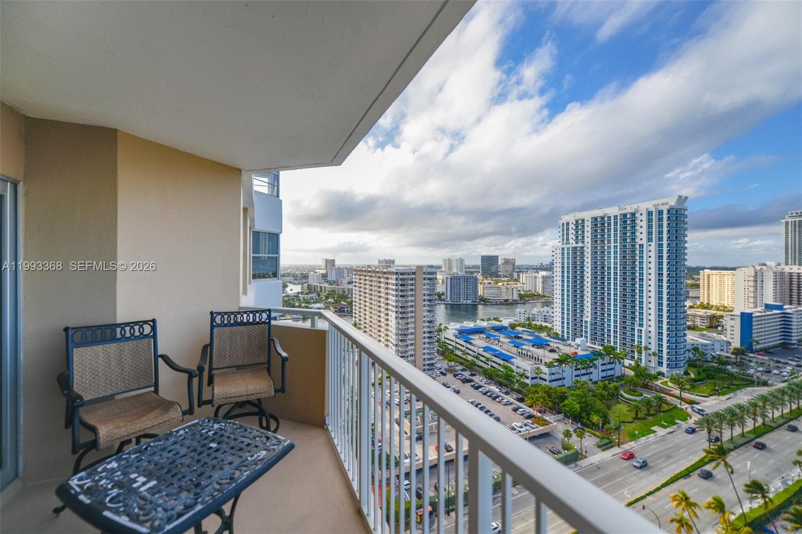 HEMISPHERES CONDO · #21M in Hallandale Beach - Photo 3