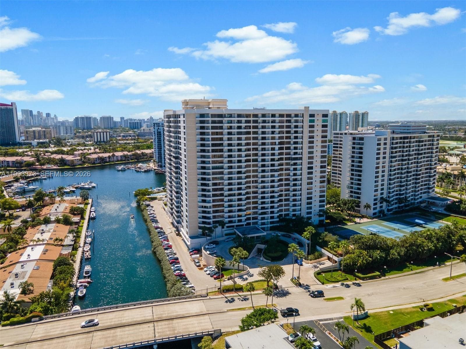 Olympus Condo · #2206 in Hallandale Beach - Photo 14