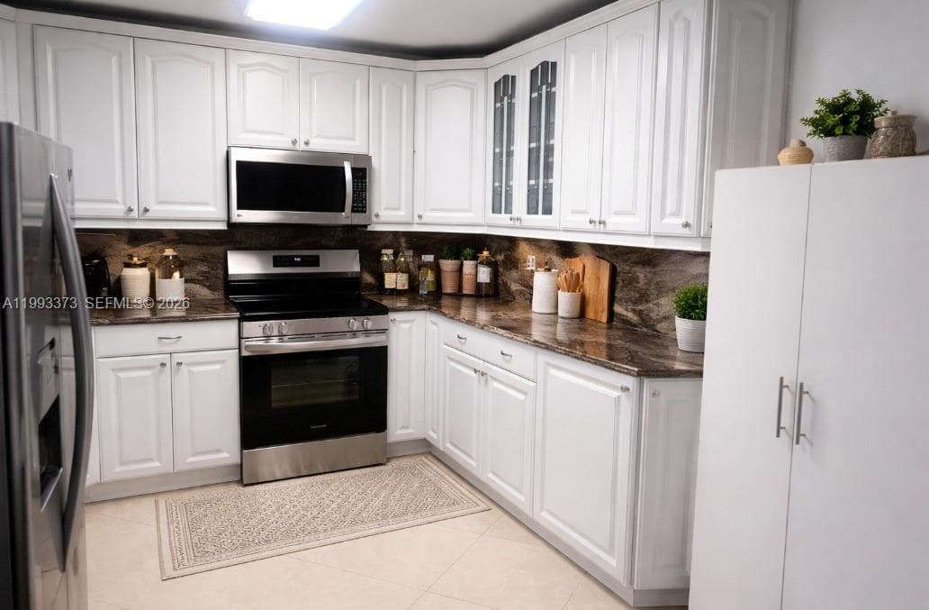 Olympus Condo · #2206 in Hallandale Beach - Photo 8
