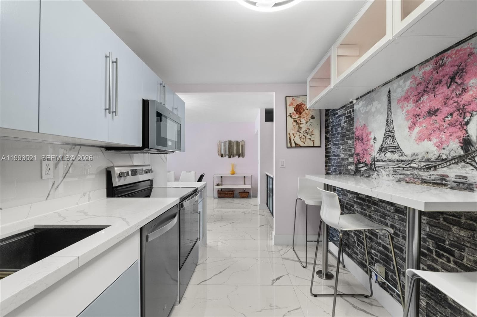 RESIDENCES ON HOLLYWOOD · #606 in Hollywood - Photo 9