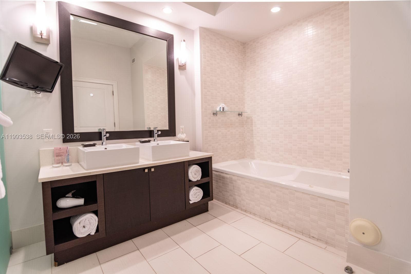 Provident · #1407 in Doral - Photo 13