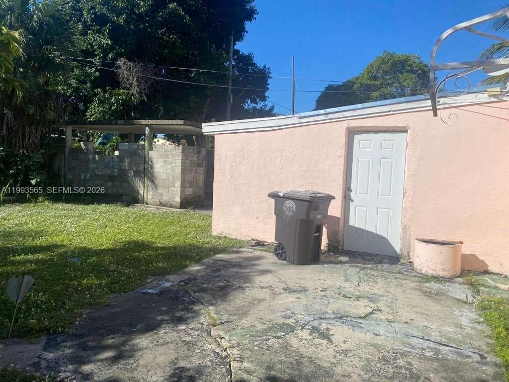 712 57th St photo 40
