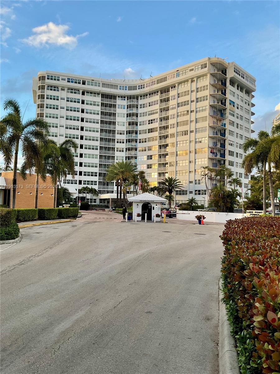 lake Point Tower · #814 in Hallandale Beach - Photo 1