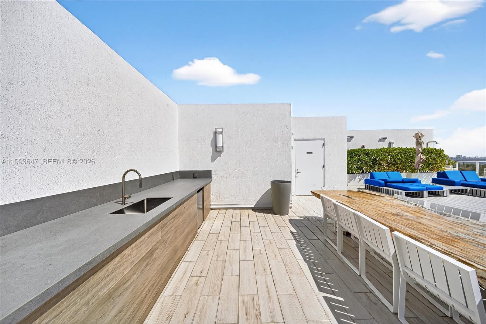 Rooftop Hot Tub (NE Corner)