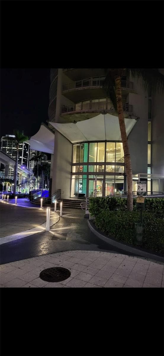 690 Sw 1 Ct · #1722 in Miami - Photo 1