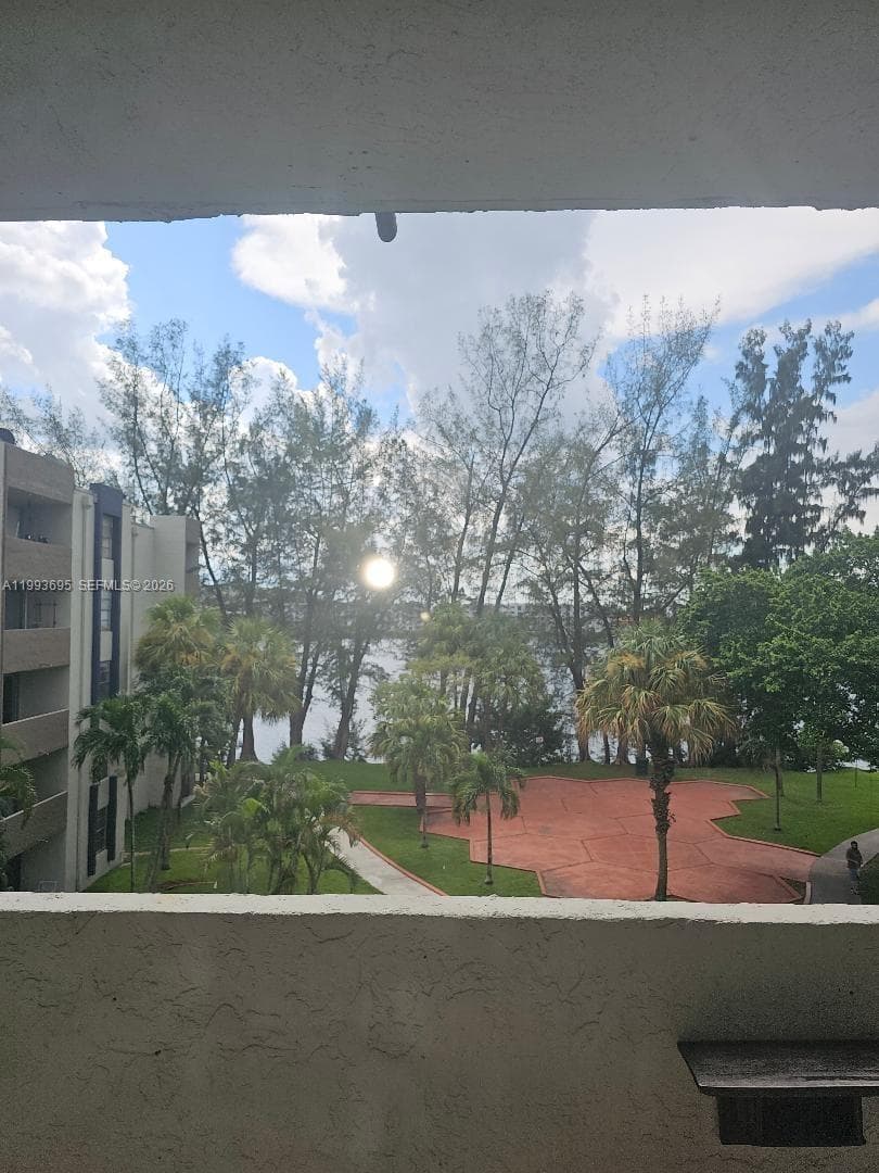 SAMARY LAKES · #2415 in Hialeah Gardens - Photo 8