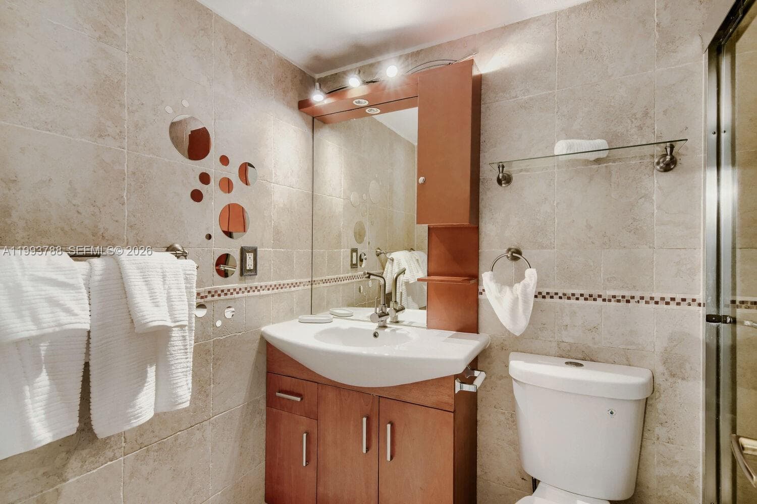 WAVE CONDO · #L16 (AVAILABLE NOW-OCT) in Hollywood - Photo 9