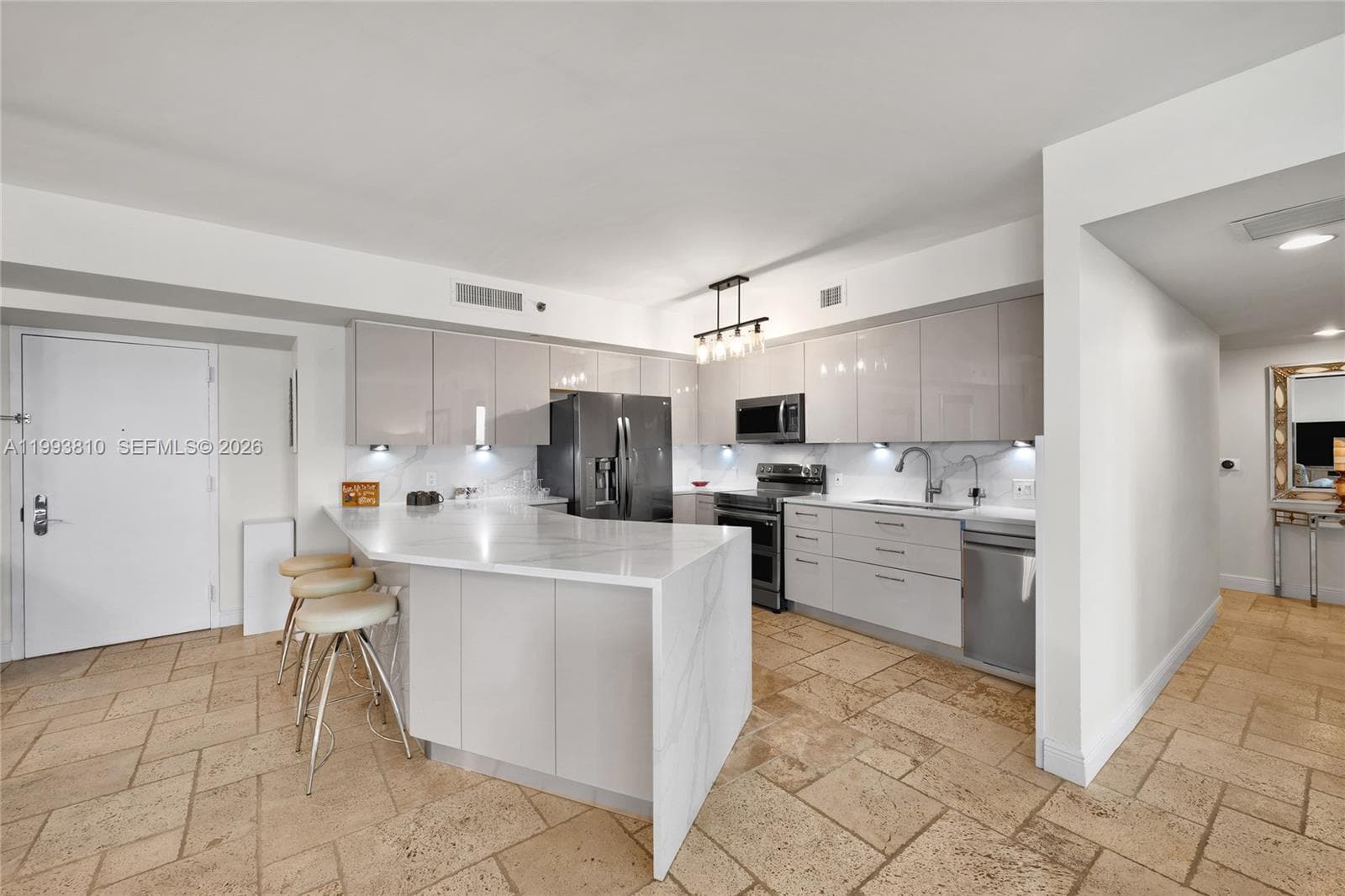 BEACH CLUB THREE CONDO · #1210 in Hallandale Beach - Photo 1