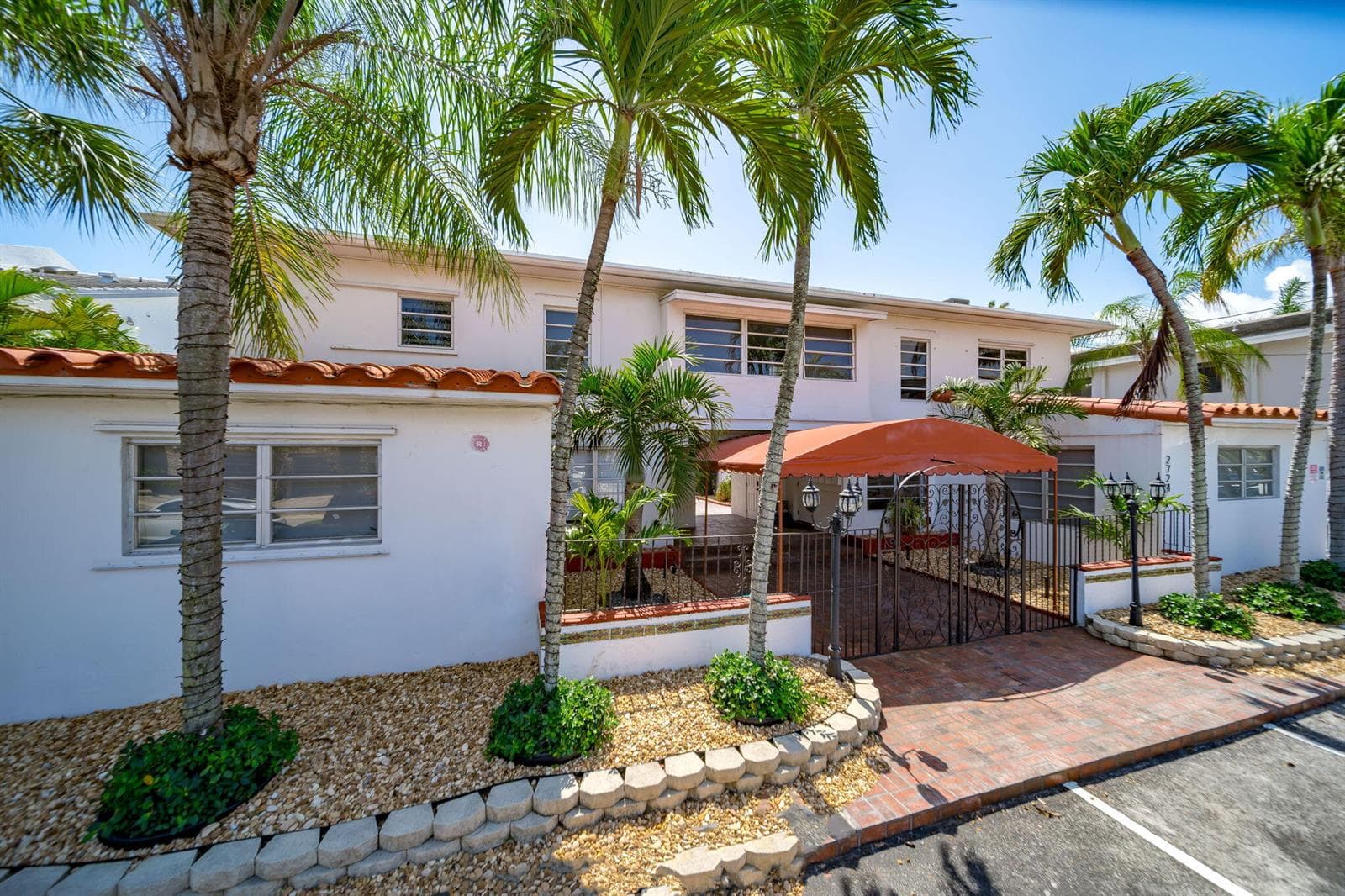 148-web-or-mls-Exterior-7 (2)