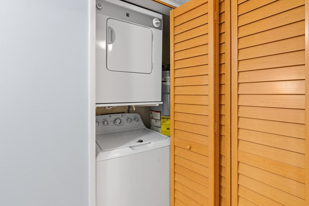Washer/Dryer Inside Unit