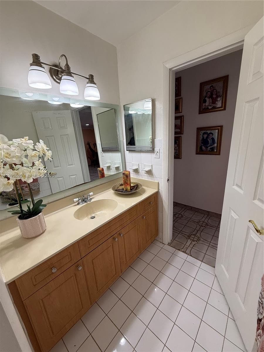 5223 NW 168th Ter photo 30