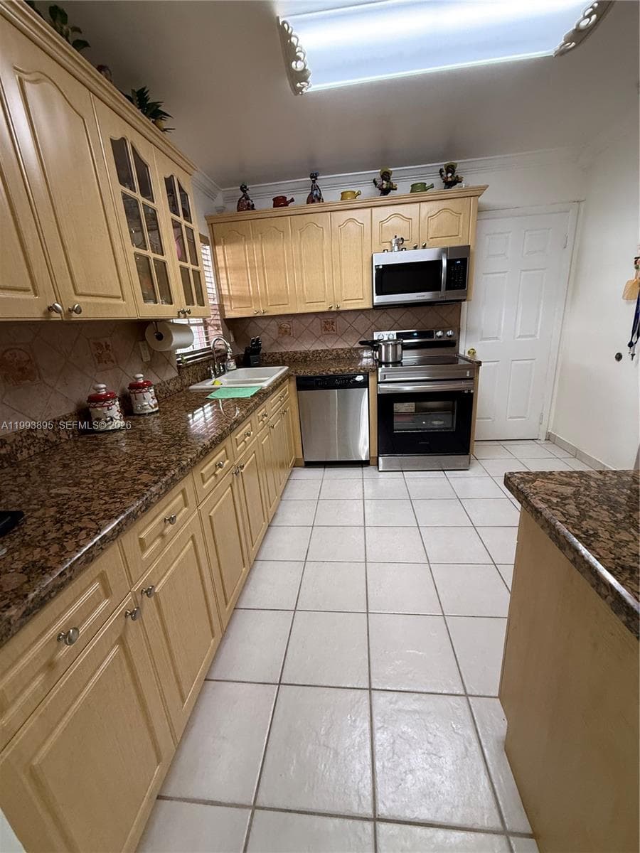 5223 NW 168th Ter photo 10