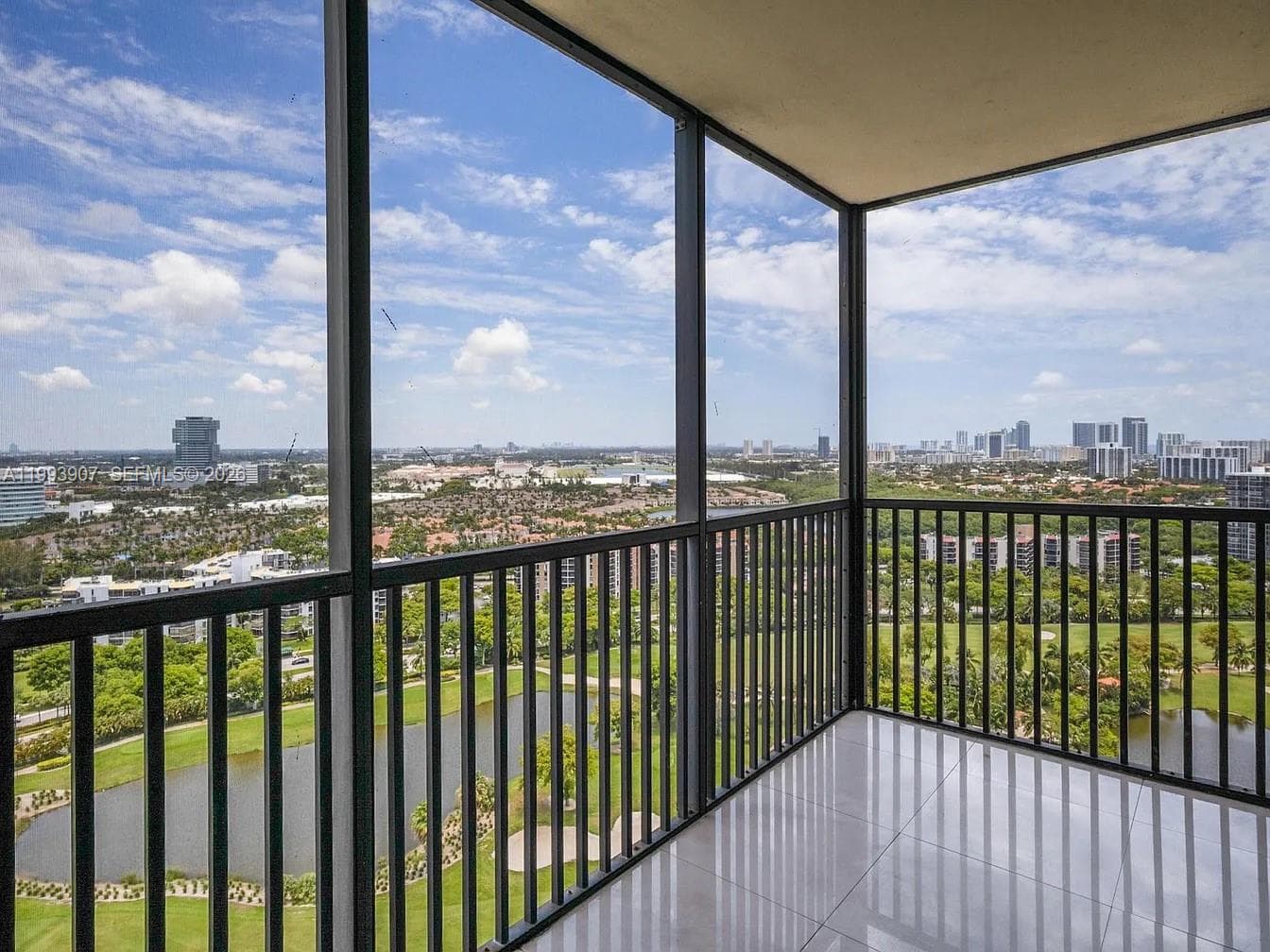 CORONADO CONDO- TOWER II · #2622 in Aventura - Photo 32