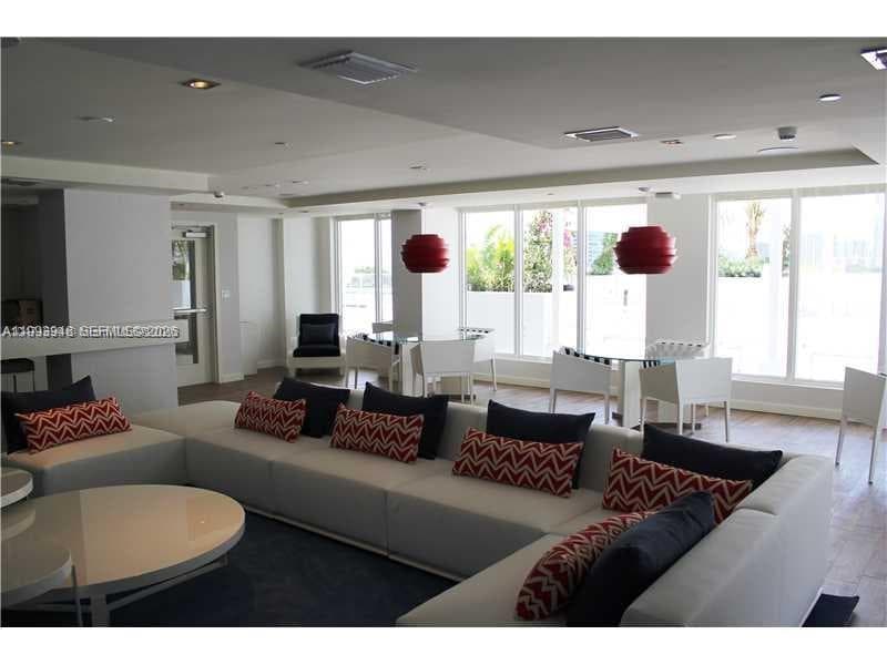 Baltus House · #815 in Miami - Photo 9