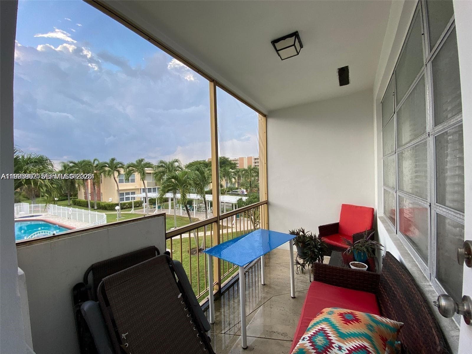 Irvington Gardens · #420 in Hallandale Beach - Photo 8
