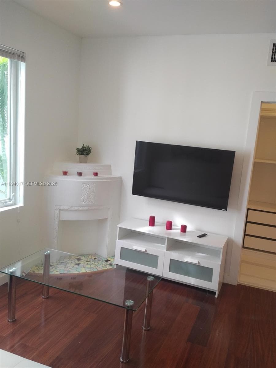 JEFFERSON PLACE CONDO · #7 in Miami Beach - Photo 12
