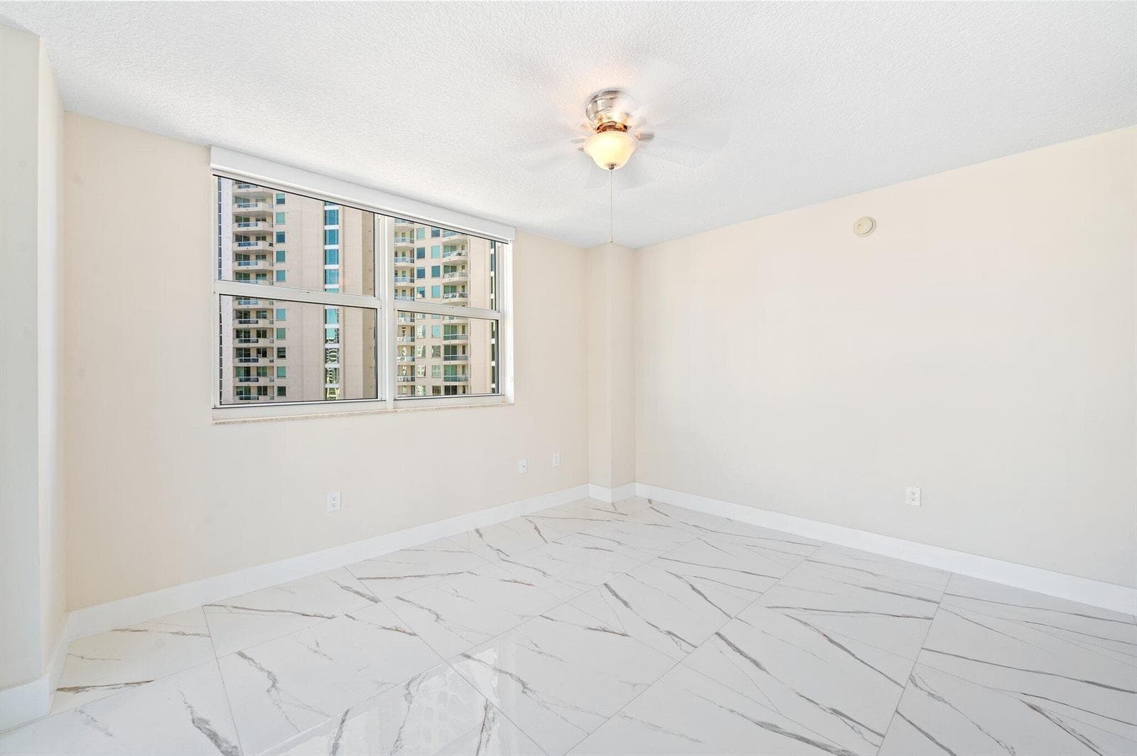 18-web-or-mls-347-n-new-river-dr-e-1509