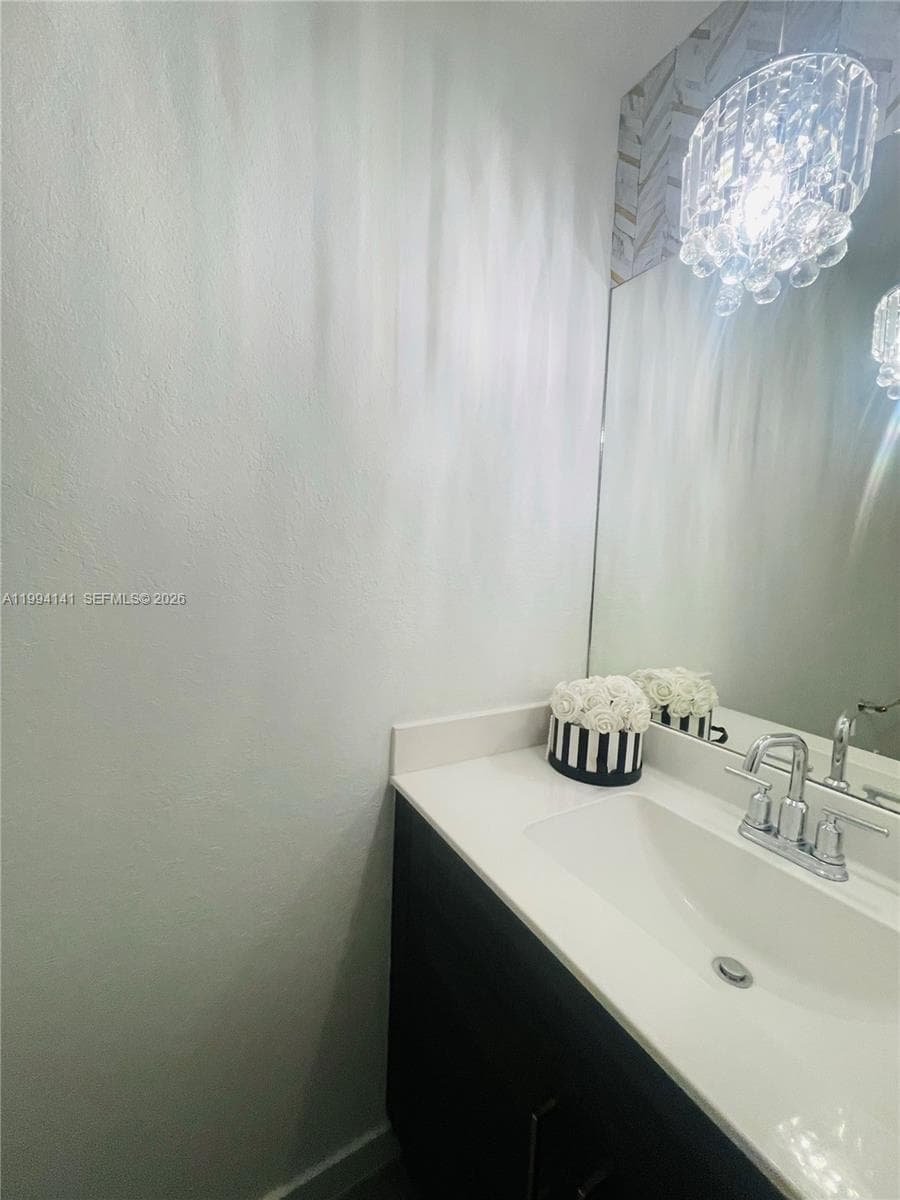 1766 SE 7th Ter photo 18