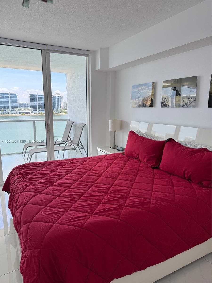 Marina Bay Club · #905 in Sunny Isles Beach - Photo 9