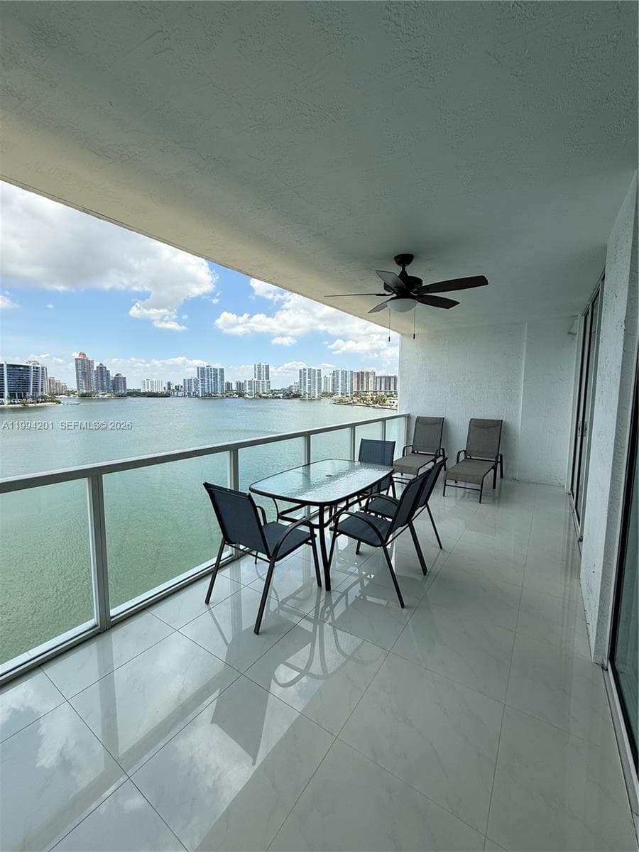 Marina Bay Club · #905 in Sunny Isles Beach - Photo 19