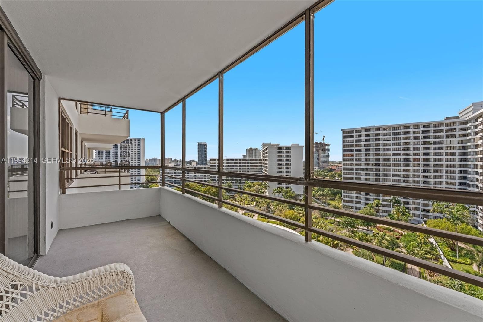 OLYMPUS CONDO · #1418 in Hallandale Beach - Photo 3
