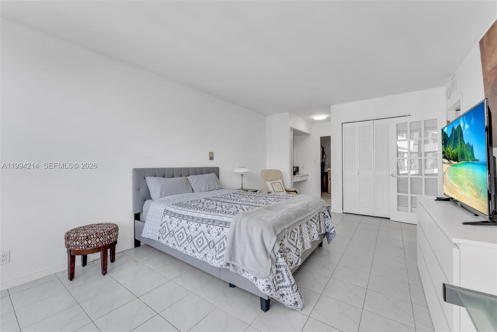 OLYMPUS CONDO · #1418 in Hallandale Beach - Photo 11