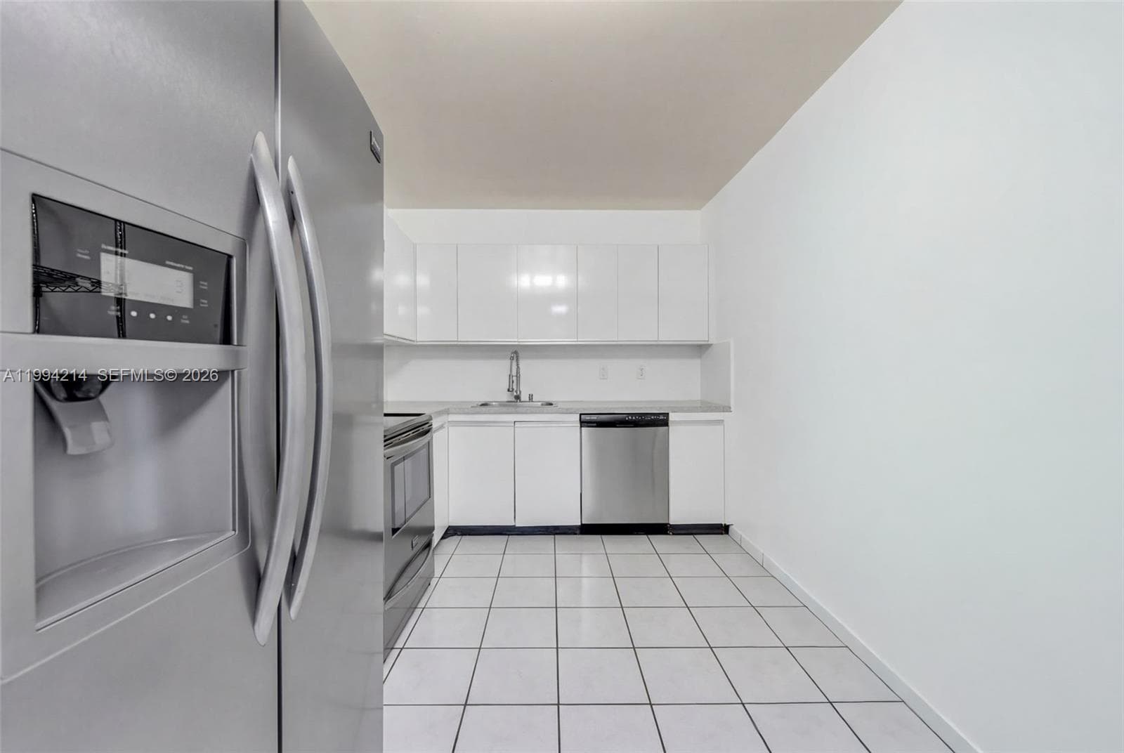 OLYMPUS CONDO · #1418 in Hallandale Beach - Photo 8